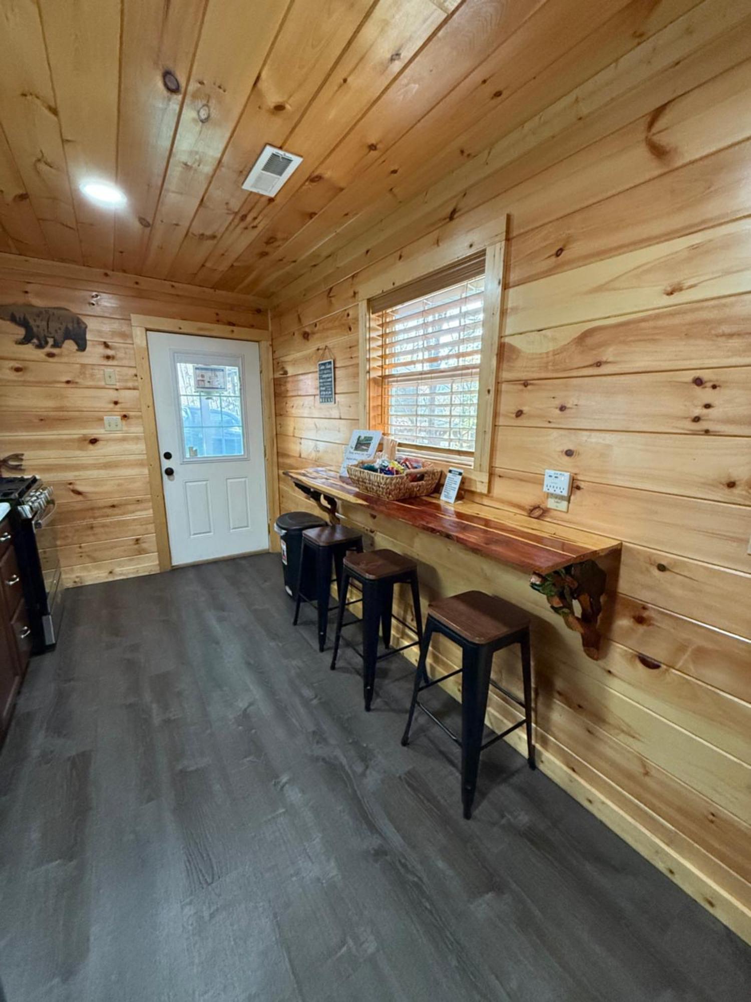 Paradise At The Smokies Cabin With Hot Tub! Севьервилл Экстерьер фото