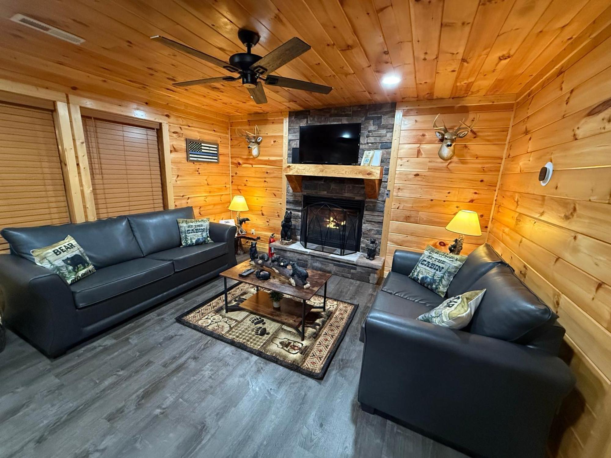 Paradise At The Smokies Cabin With Hot Tub! Севьервилл Экстерьер фото