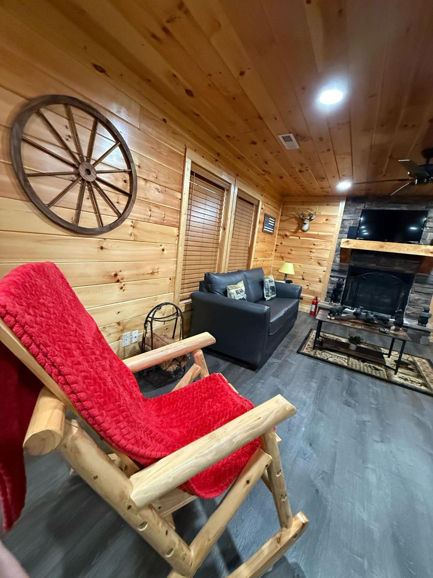 Paradise At The Smokies Cabin With Hot Tub! Севьервилл Экстерьер фото