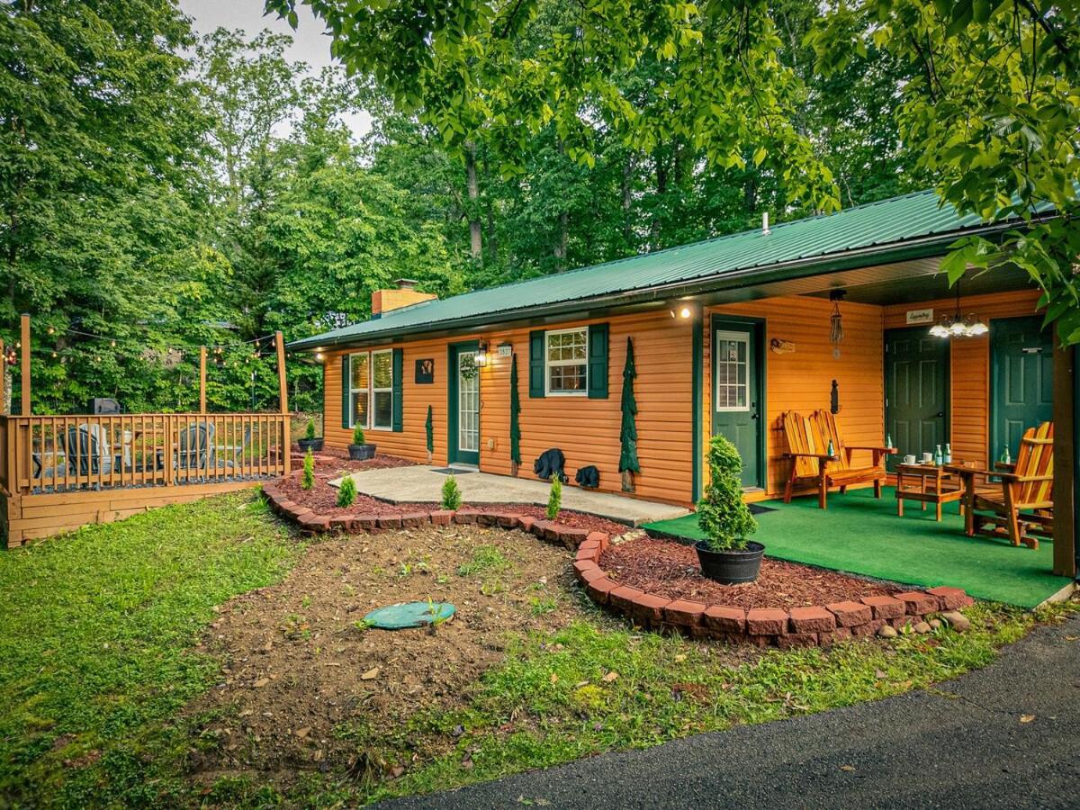 Paradise At The Smokies Cabin With Hot Tub! Севьервилл Экстерьер фото
